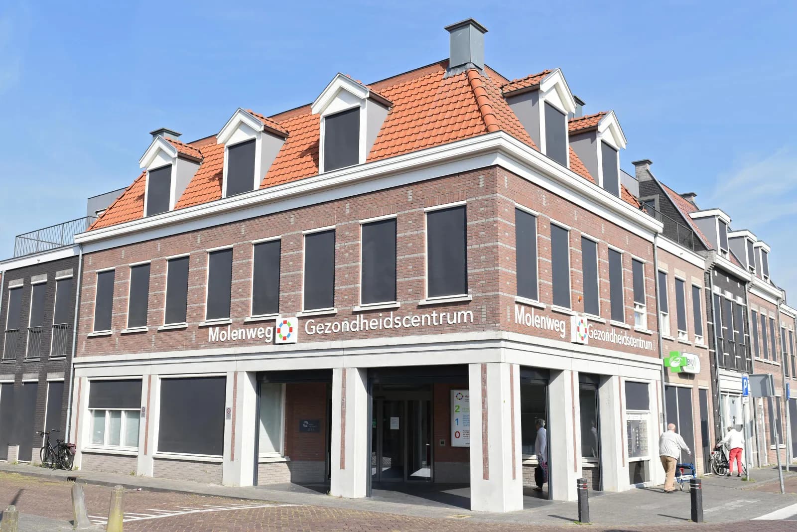 Gezondheidscentrum Molenweg in Enkhuizen, waar de buitenpoli van Dijklander op de eerste verdieping zit